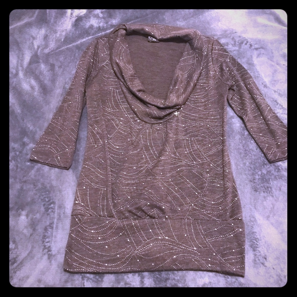 Daytrip Cowl-Neck Banded Hem Top